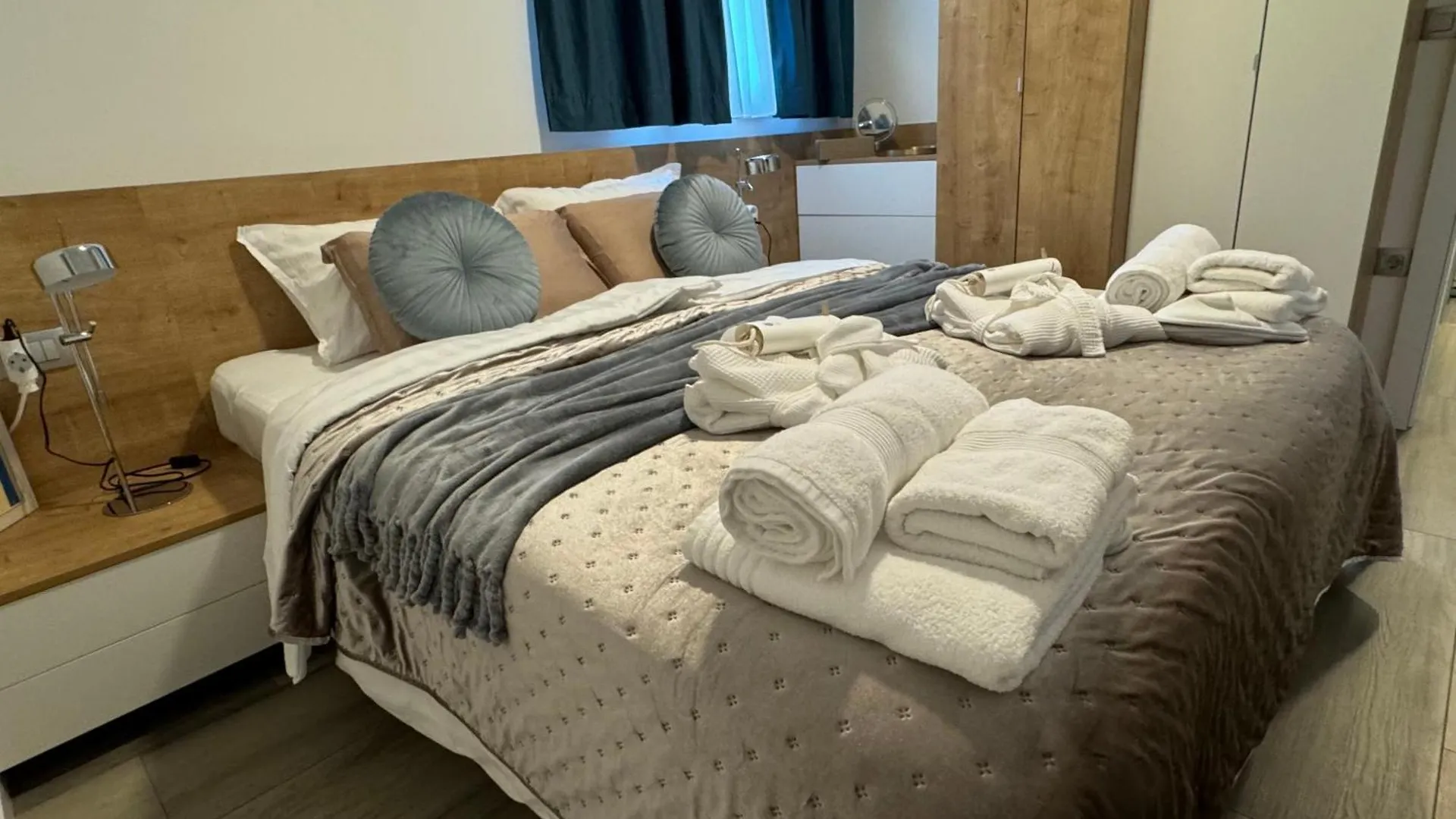 Luxart City Spa Gallery Residence Krk Krk Town